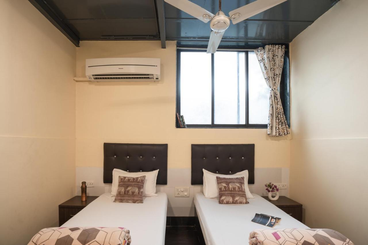 Zostel Mumbai Hostel Room photo