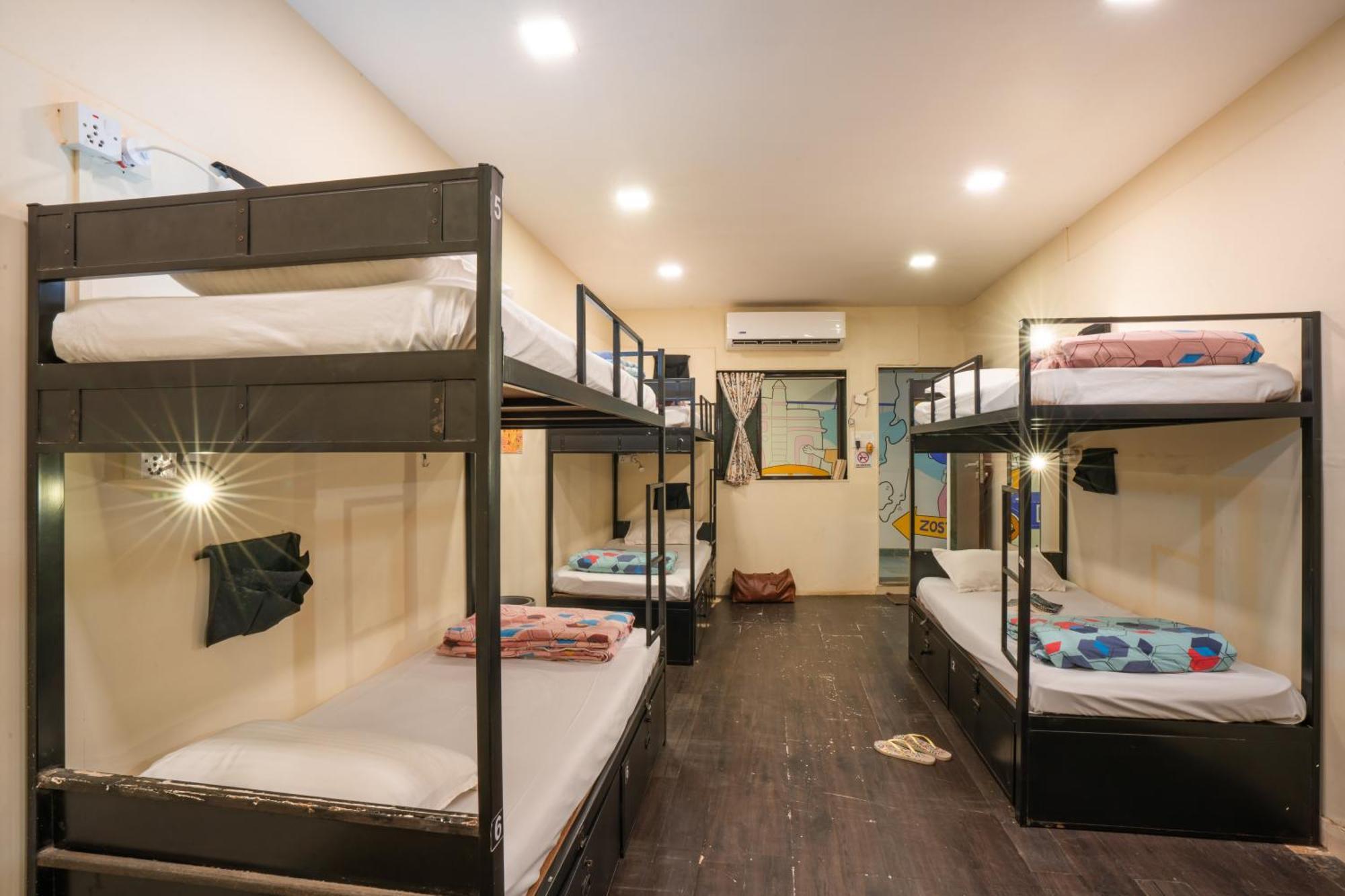 Zostel Mumbai Hostel Room photo